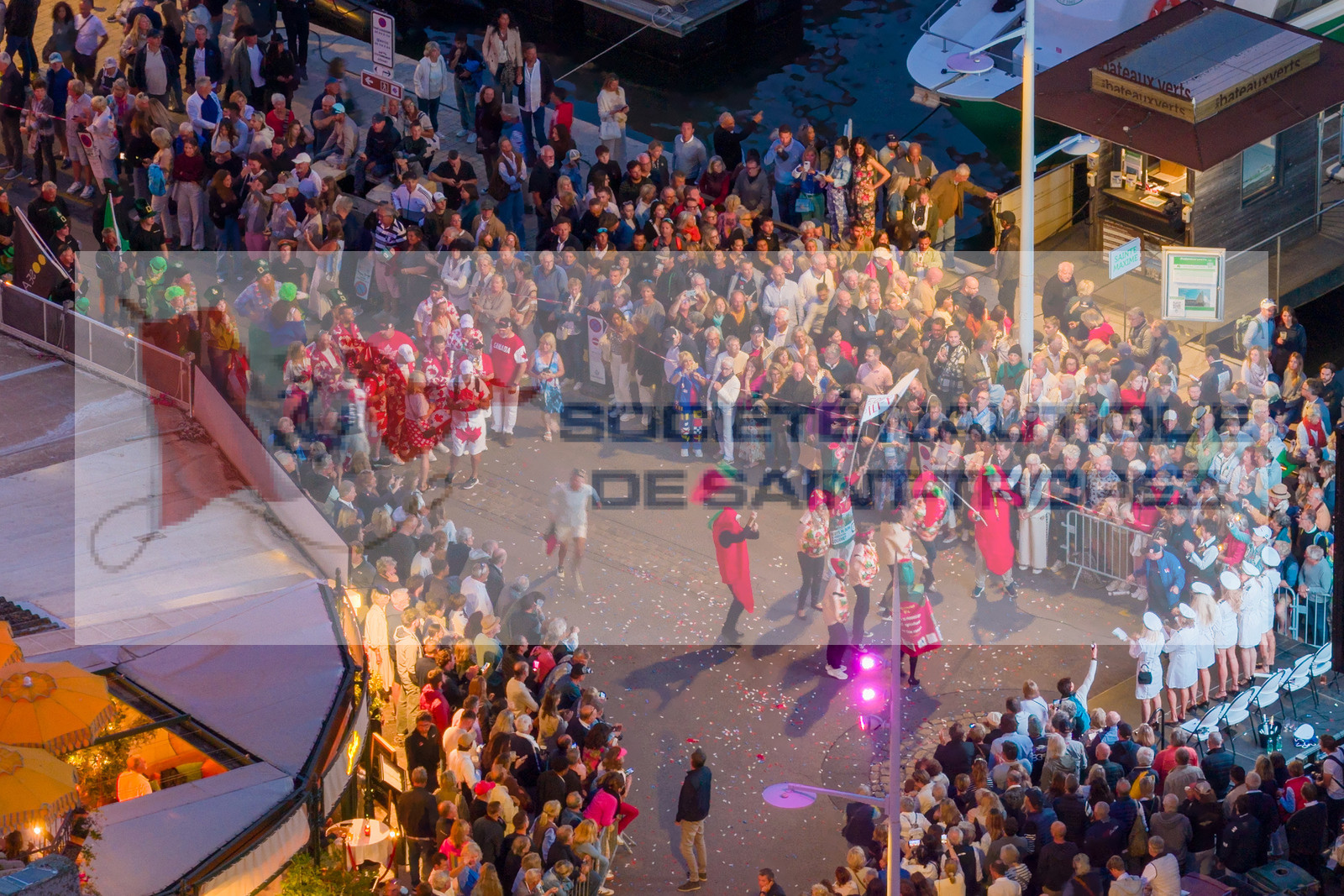 02 10 2025, Saint-Tropez (FRA), Les Voiles de SAint-Tropez 2025, Défilé des équipages 02 10 2025, Saint-Tropez (FRA), Les Voiles de SAint-Tropez 2025, Défilé des équipages