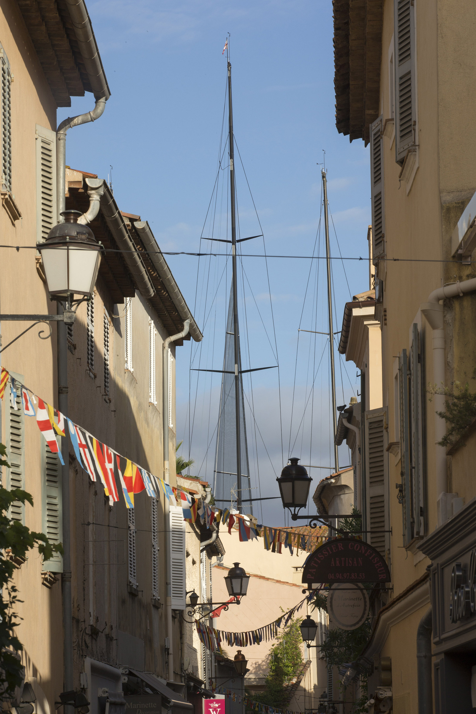 GMR_VST013D5_1962.jpg GMR_VST013D5_1962.jpg