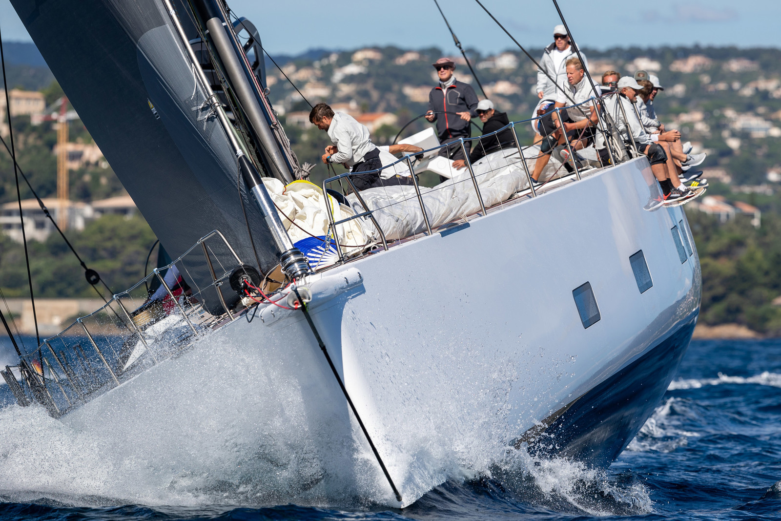 29 09 2024, Saint-Tropez (FRA), Les Voiles de Saint-Tropez 2024, Day 2, Trainings