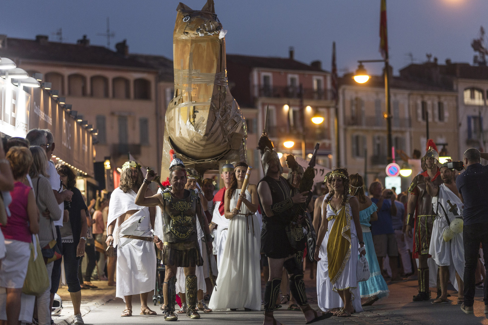 02 10 2014, Saint-Tropez (FRA,83), Voiles de Saint-Tropez 2014, Day 4, défilé des équipages   crew parade