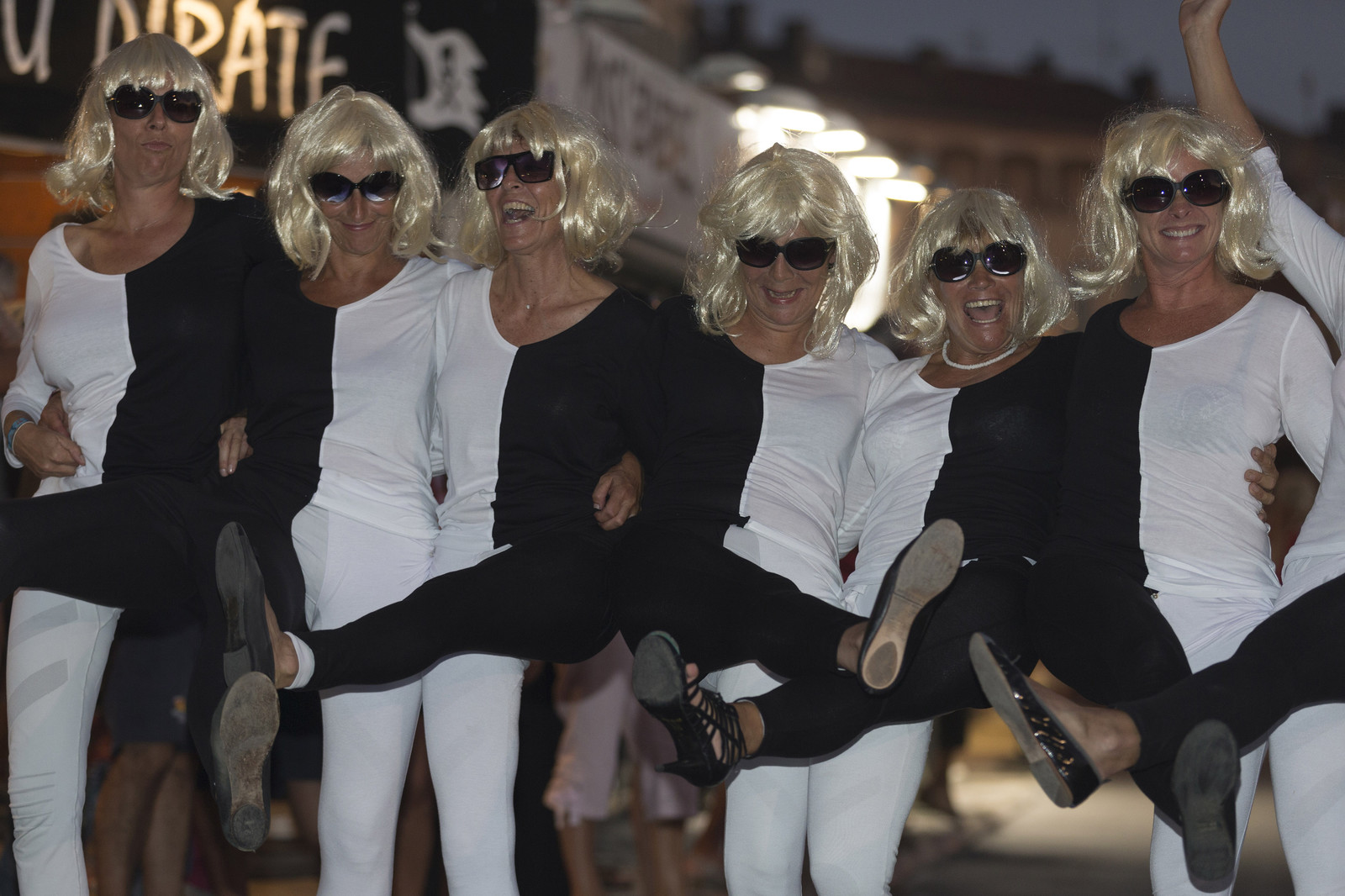 02 10 2014, Saint-Tropez (FRA,83), Voiles de Saint-Tropez 2014, Day 4, défilé des équipages   crew parade