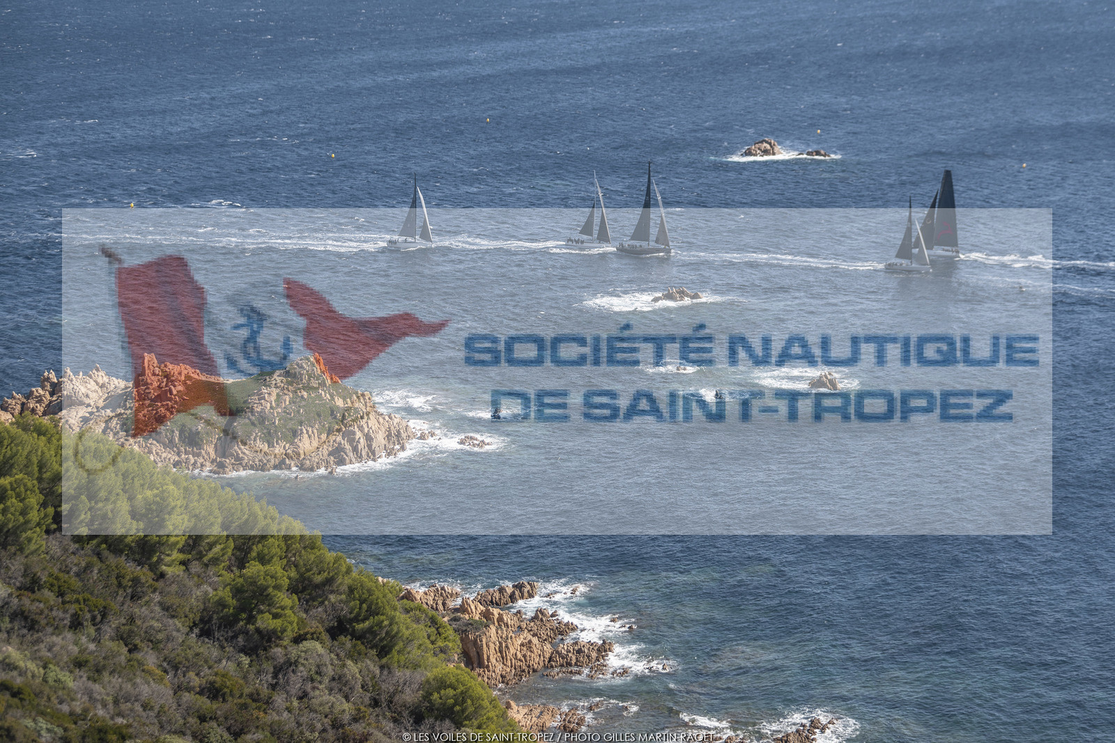 28 09 2022? Saint-Tropez,(FRA,83), Les Voiles de Saint-Tropez 2022 Régate N° 2 poup les modernes, navigation libre pour les grandes goélettes