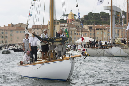 30 09 2014, Saint-Tropez (FRA,83), Voiles de Saint-Tropez 2014, Day 2, hommage à Yves Carcelle, propriétaire de Runa VI