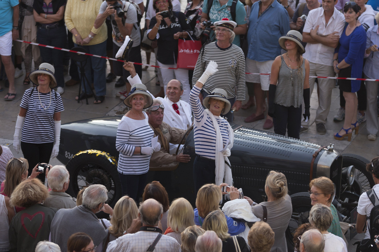 02 10 2014, Saint-Tropez (FRA,83), Voiles de Saint-Tropez 2014, Day 4, défilé des équipages   crew parade
