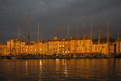 01 10 2025, Saint-Tropez (FRA,83) , Voioes de Saint-Tropez 2015, Day 4, Crew parade